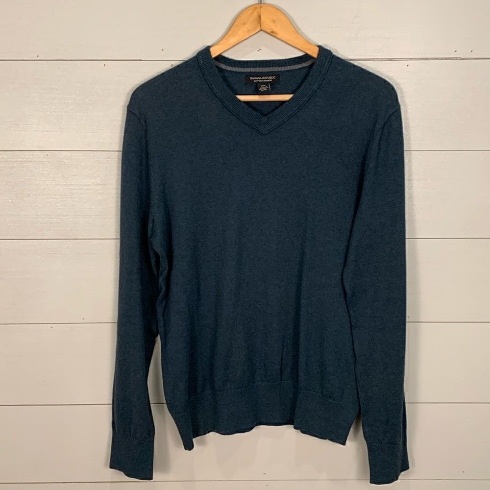 Banana republic, cotton, cashmere, V-neck, lightweight, men’s size medium